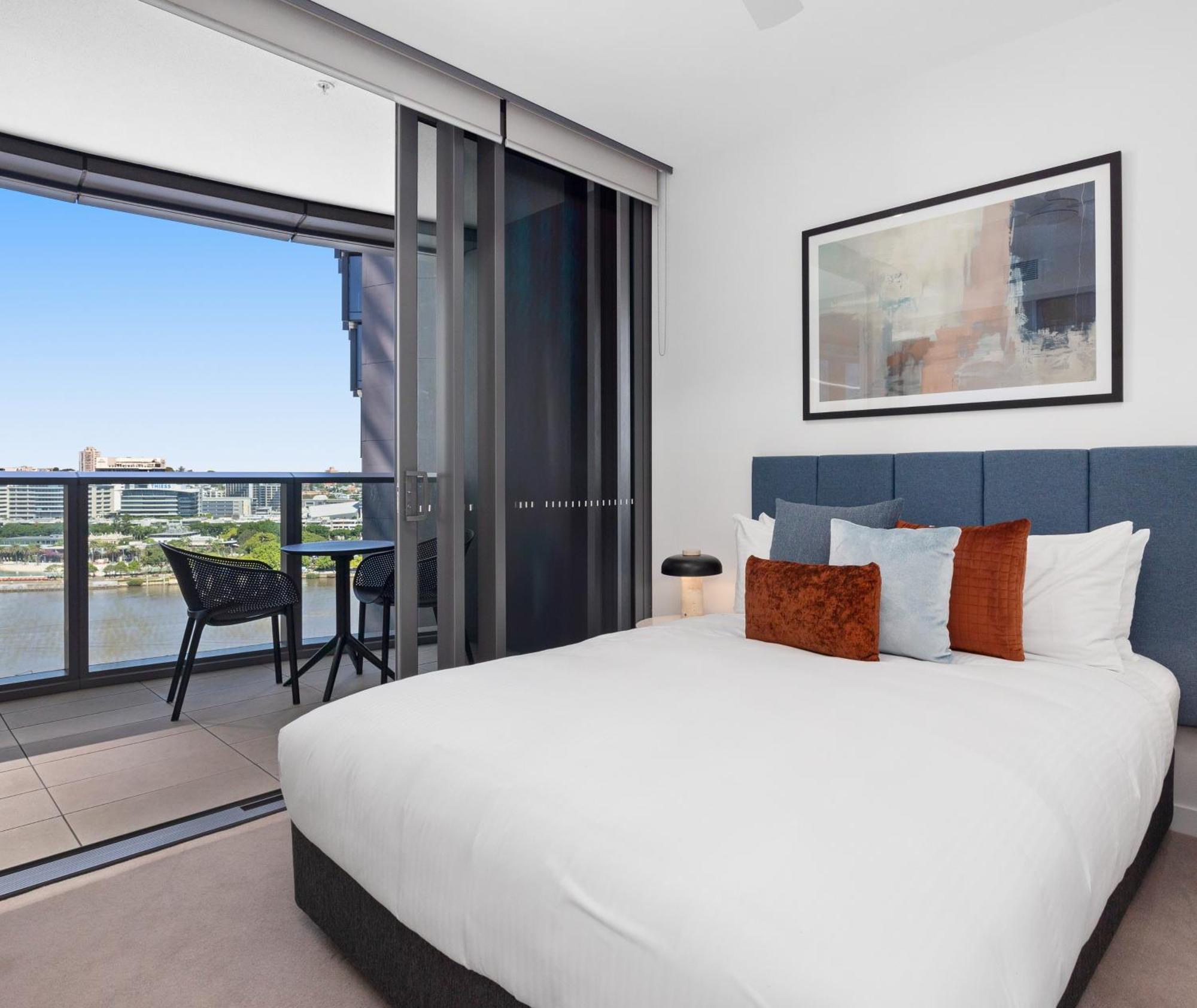 Queen's Wharf Residences 4*